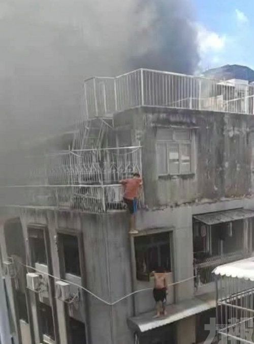​有片！白灰街一廈火警一男子送院搶救